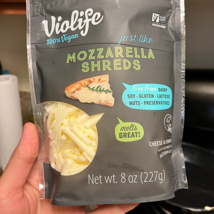 photo of Violife Mozzarella Shreds shared by @elenaguijarro on  13 Dec 2021 - review