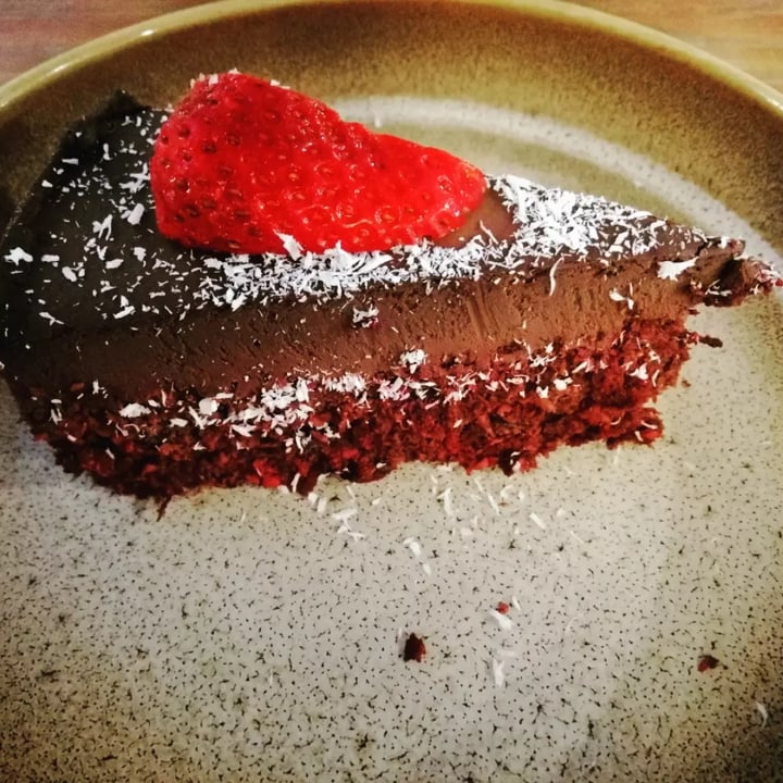 photo of Genius Central Singapore Raw beetroot cake shared by @celest87 on  12 Mar 2022 - review