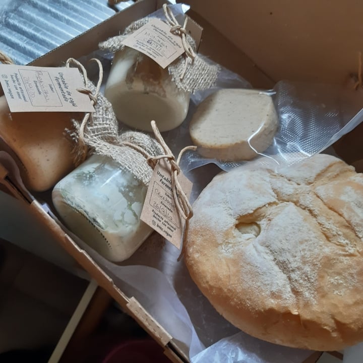 review photo of Be More Conscious - Vegan Food Box quesos fermentados shared by @melisatrucci on 25 Jan 2021 - review