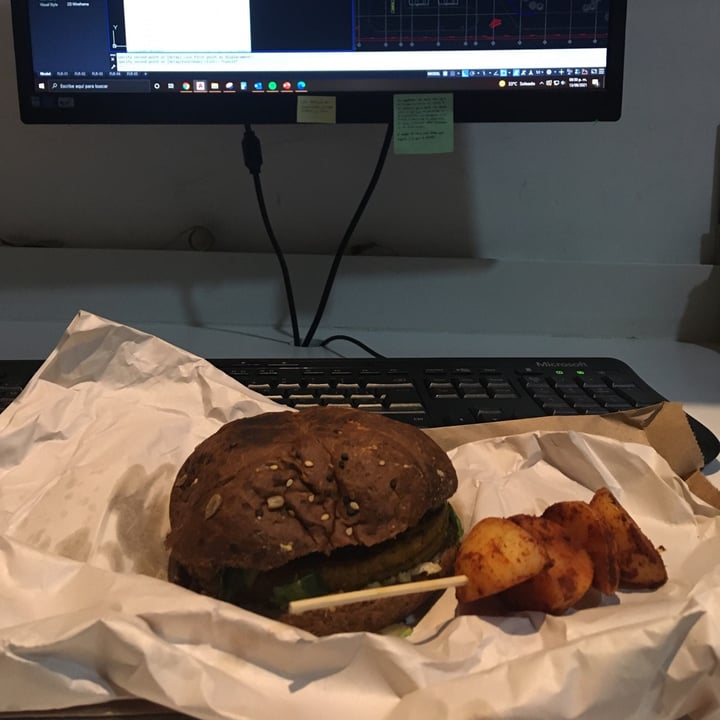 photo of Taller Vegánico Hamburguesa arabe shared by @dafrosae on  26 Aug 2021 - review