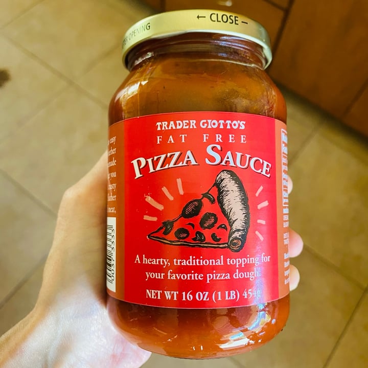 photo of Trader Joe's Pizza Sauce, Fat Free shared by @beckyyy on  27 Oct 2022 - review