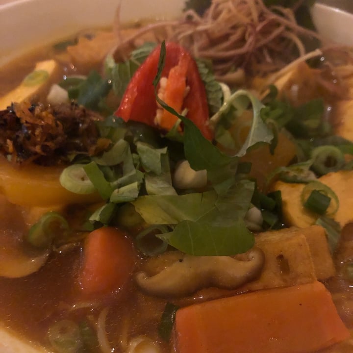 review photo of Chum Chay Bun Hue shared by @vegadelia on 02 May 2020 - review