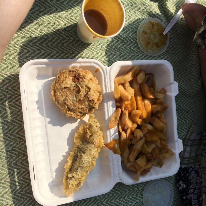 photo of Laura’s Fish Bar Banana Blossom Fish And Chips shared by @katherinerawl on  10 Aug 2020 - review