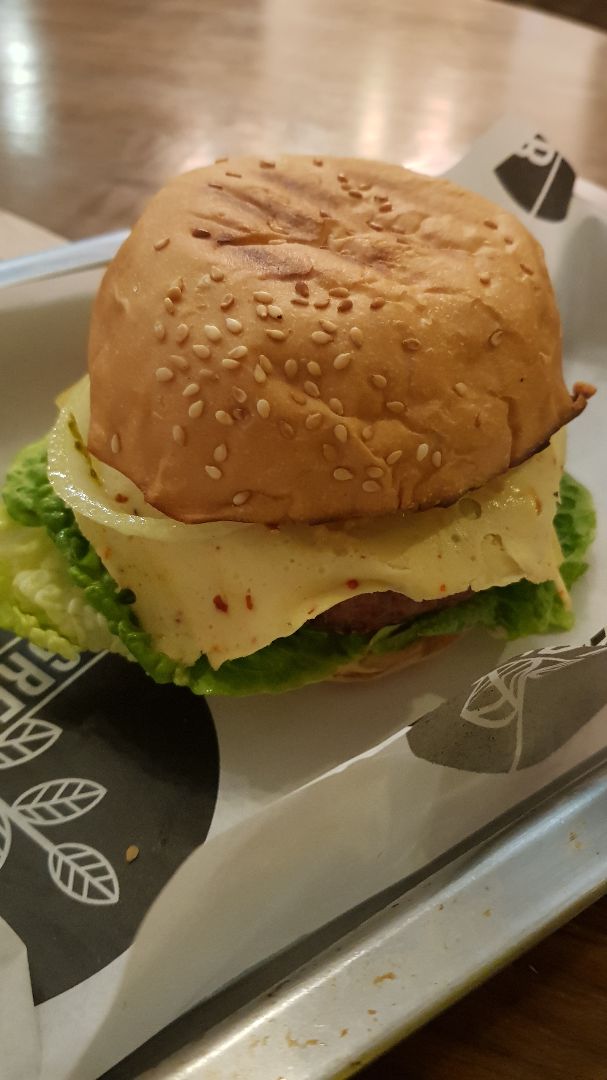 photo of Green Bar Beyond Burger shared by @transit-future on  08 Dec 2019 - review