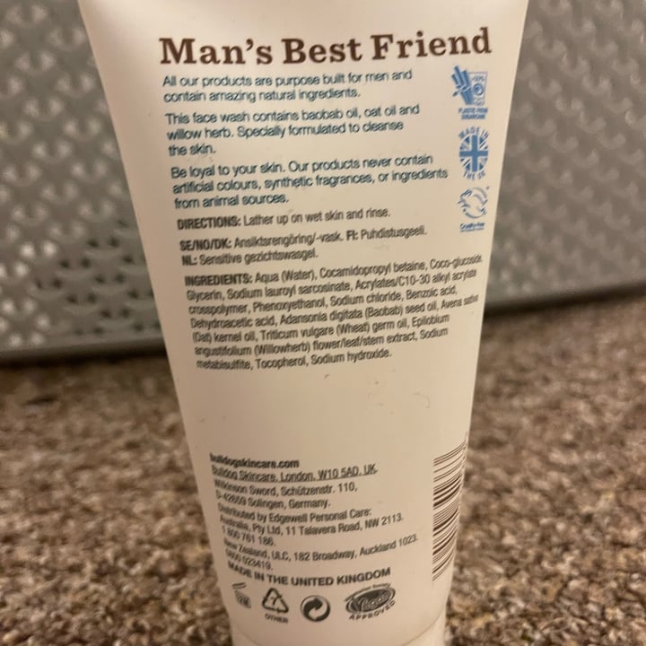photo of Bulldog Sensitive Face Wash shared by @alessia00 on  01 Dec 2021 - review