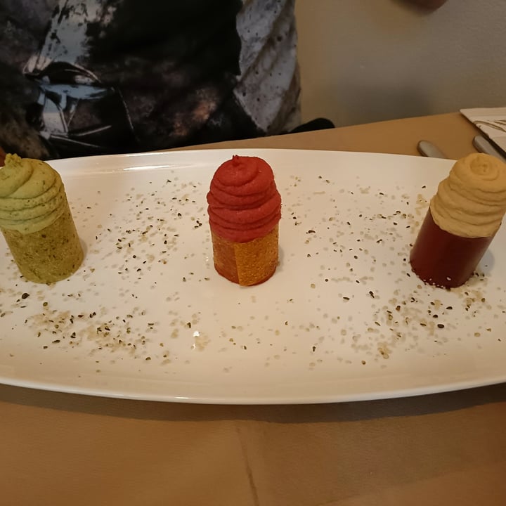 review photo of Ristorante Flora Tris hummus shared by @lunamariacrocco on 04 Jun 2022 - review