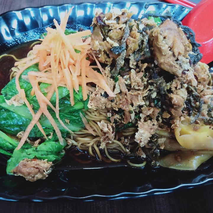 photo of Yi Xin Vegetarian wanton Mee shared by @veganspicegirl on  04 Sep 2021 - review