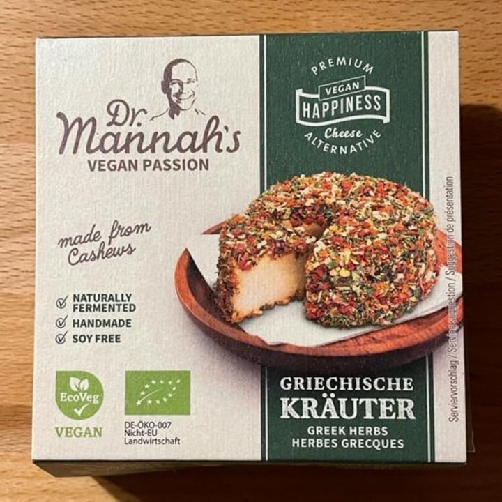 photo of Dr. Mannah's Happy Cashew Cheese Alternative Greek Herbs Griechische Kräuter shared by @esclaire on  20 Nov 2021 - review