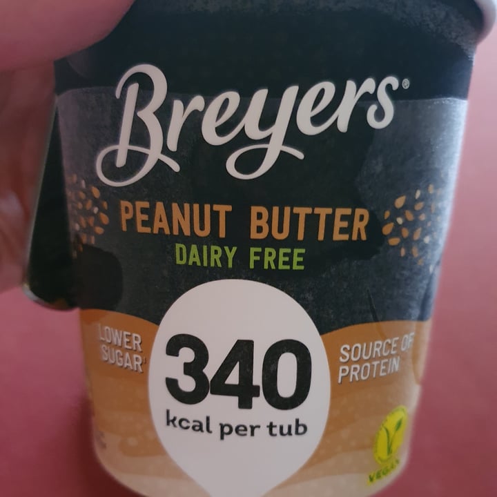 photo of Breyers Peanut butter ice cream shared by @bluedragonbee on  20 Jun 2021 - review
