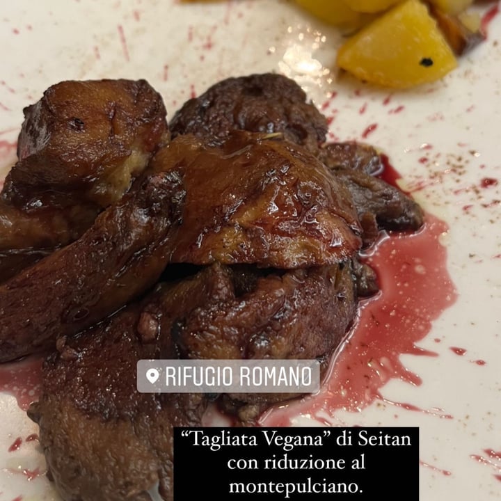 photo of Rifugio Romano Tagliata vegan Con Riduzione Al Montepulciano shared by @sciadia on  12 Mar 2022 - review