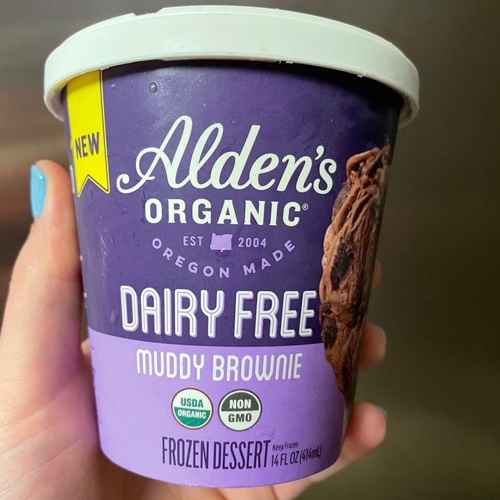 photo of Alden’s Organic Dairy free caramel almond crunch shared by @veganlyssa on  11 Apr 2021 - review