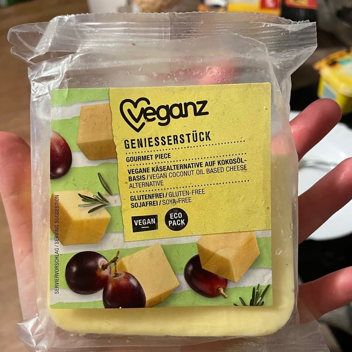 review photo of Veganz Genießerstück shared by @evymitderkiwi on 25 Aug 2021 - review