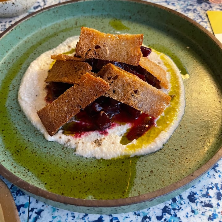 photo of Analogue Beetroot And Cashew Cheese shared by @cciot on  19 Feb 2022 - review