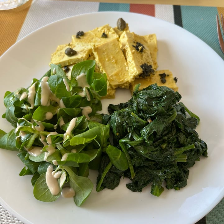 photo of gastronomia vegetariana vegana - dispensa cucina e mercato Tofu Al Curry shared by @robin-jay on  03 Oct 2022 - review
