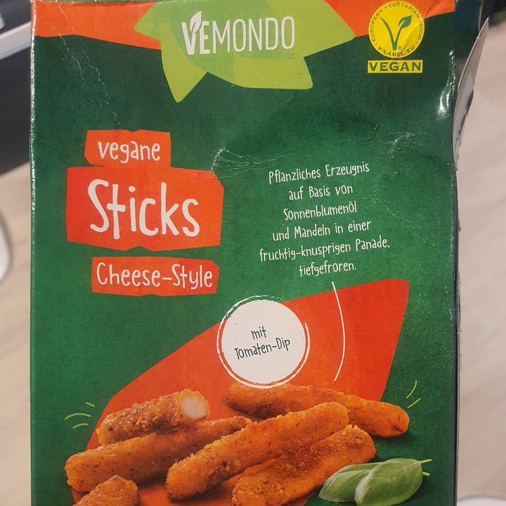 photo of Vemondo Vegan sticks cheese style shared by @jeanneloani on  18 Apr 2021 - review