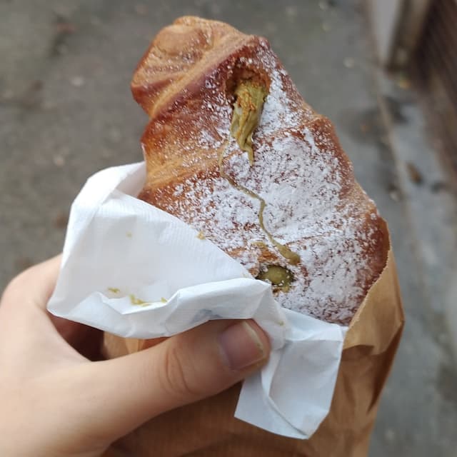 Photo of the dish “Cornetto al Pistacchio”