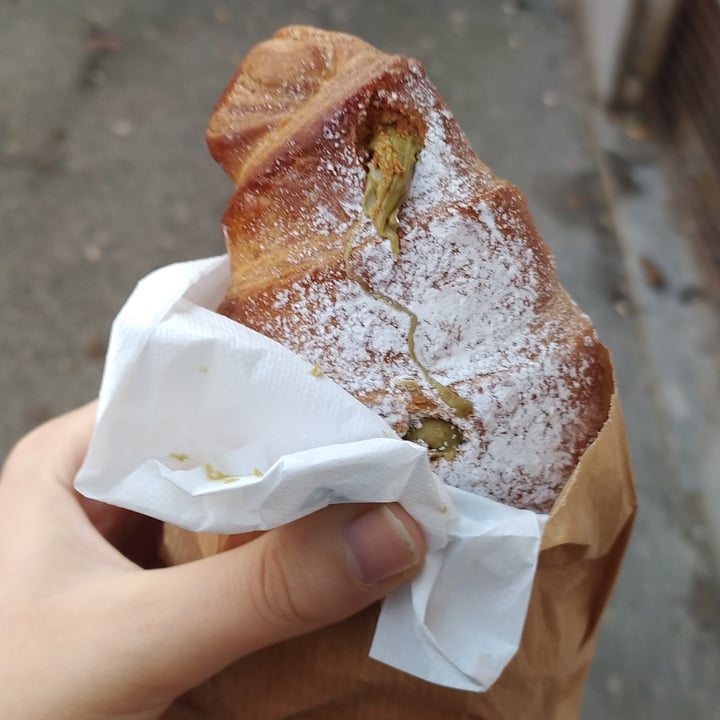 photo of Vegustibus Cornetto al Pistacchio shared by @michellev24 on  06 Jan 2022 - review