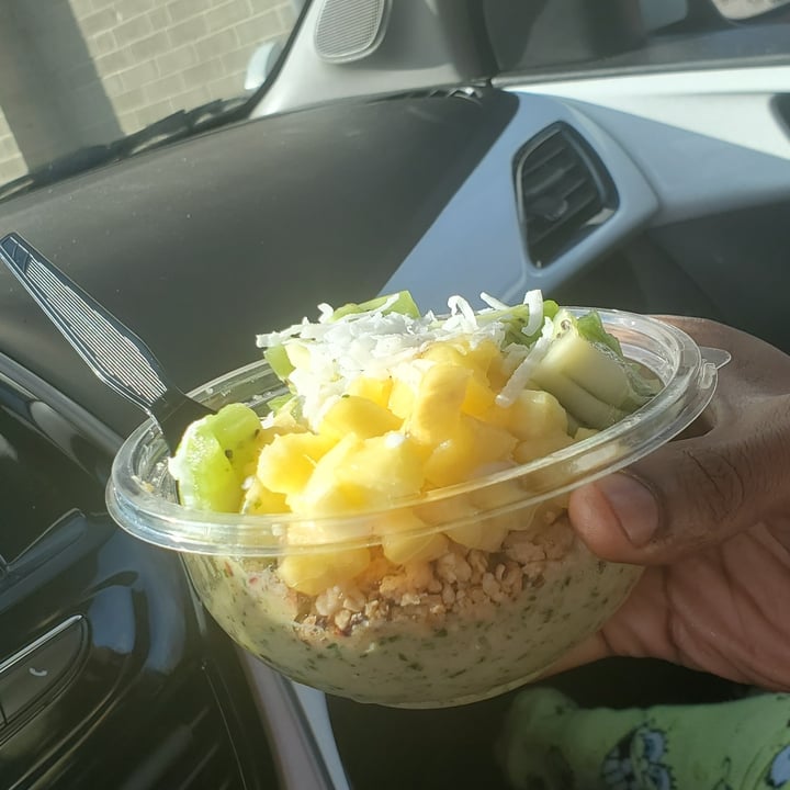 photo of Frutta Bowls - Mason, OH Pina Colada Bowl shared by @vegangirl1999 on  27 Dec 2021 - review
