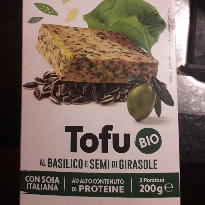 review photo of Kioene Tofu Al Basilico E Semi Di Girasole shared by @beathevegan on 28 Jan 2022 - review