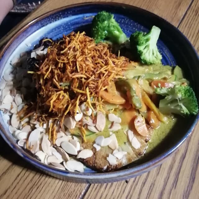 菜肴“Curry Verde”的照片