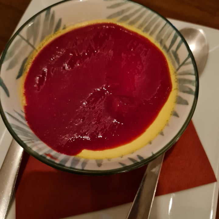 photo of Samsara e Volta Rossa Pannacotta allo zafferano con coulis di lamponi shared by @lacoincidenza on  15 Apr 2022 - review