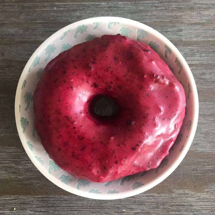 photo of Nicky's Doughnuts & Ice Cream Mixed Berry Doughnut shared by @srgc on  24 Aug 2021 - review
