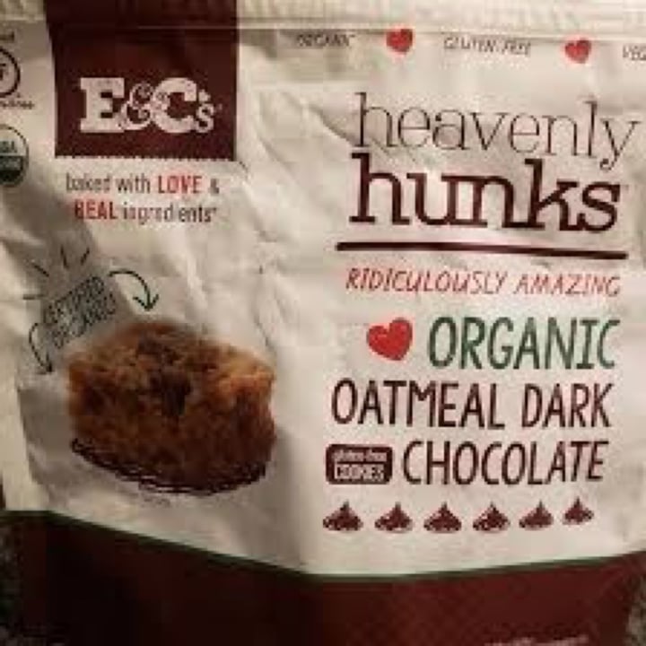 photo of E&C's Heavenly Hunks Oatmeal Chocolate Chip shared by @veggie1995 on  16 Aug 2020 - review