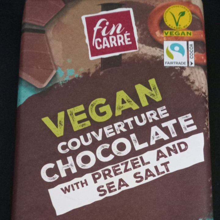photo of Fin Carré Vegan Couverture Chocolate, with prezel and sea salt shared by @mikizeta on  24 Feb 2022 - review