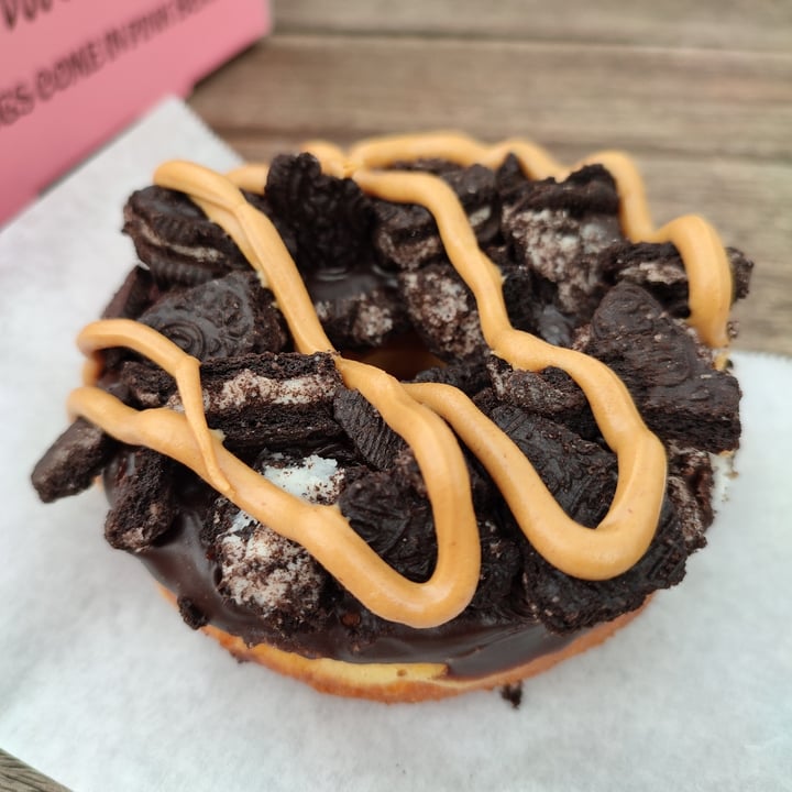 photo of Voodoo Doughnut ODB donut shared by @yesse1744 on  14 Nov 2021 - review