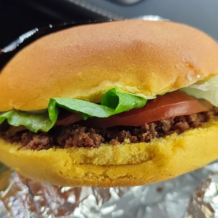 photo of Virago Vegan Hamburguesa de soya shared by @veganeandos on  30 Jul 2022 - review