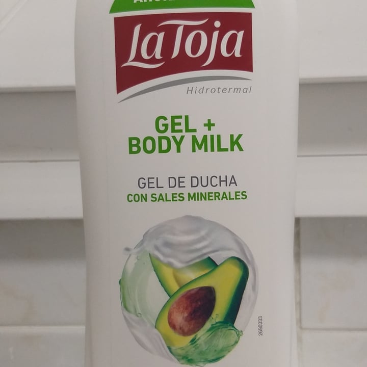 photo of La Toja Gel de ducha con sales minerales aroma aguacate shared by @laburbujarosa on  25 Sep 2022 - review