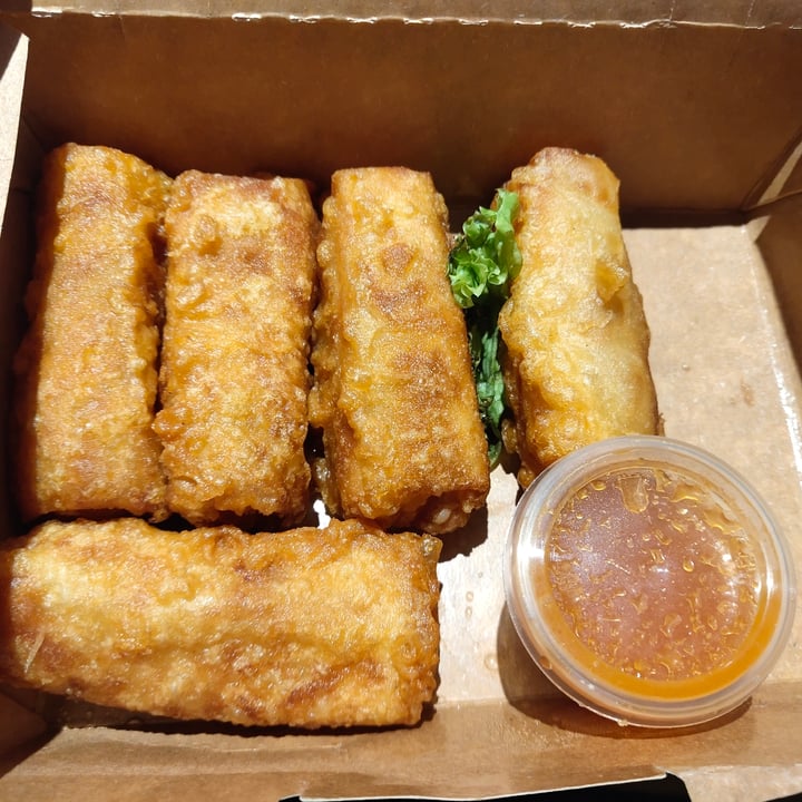 photo of Minf Houze Vegan Cafe Fried Vege Popiah Roll shared by @stevenneoh on  01 Sep 2020 - review