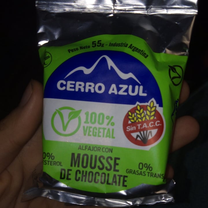 photo of Cerro Azul Alfajor Mousse de Chocolate shared by @vegan0000 on  08 Jul 2020 - review