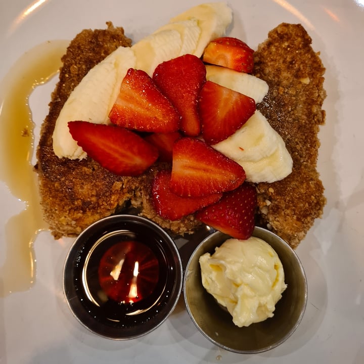 photo of Sage Plant Based Bistro Pasadena Chia french toast shared by @sofihuasteca on  28 Mar 2022 - review