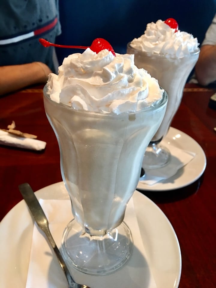 photo of Ethos Vegan Kitchen Vanilla Milkshake shared by @jessicax on  21 Feb 2020 - review