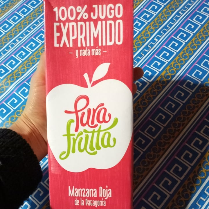 photo of Pura frutta Jugo De Manzana Roja shared by @ncpenaloza on  18 Jul 2021 - review