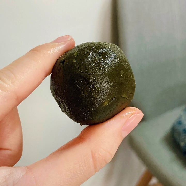 photo of The Clean Addicts Matcha bliss ball shared by @kathedrals on  11 Apr 2021 - review