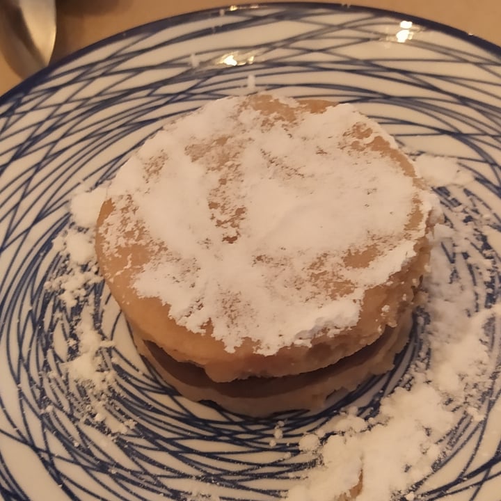 photo of Los Andenes Alfajor crudivegano shared by @h3lena on  24 May 2022 - review