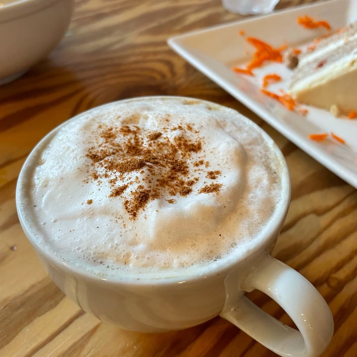 photo of Right Path Organic Cafe cappucino shared by @veganfoodcrazy on  20 May 2022 - review
