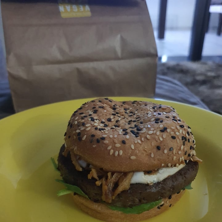 photo of Hasta la Vegan, Burger! Gorgonzola Crispy shared by @franfaria on  16 Jul 2022 - review