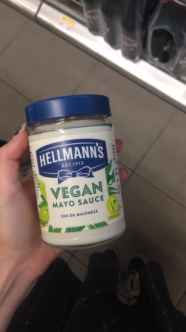photo of Hellmann’s Hellman’s Vegan Mayonnaise shared by @secanska on  01 Apr 2020 - review