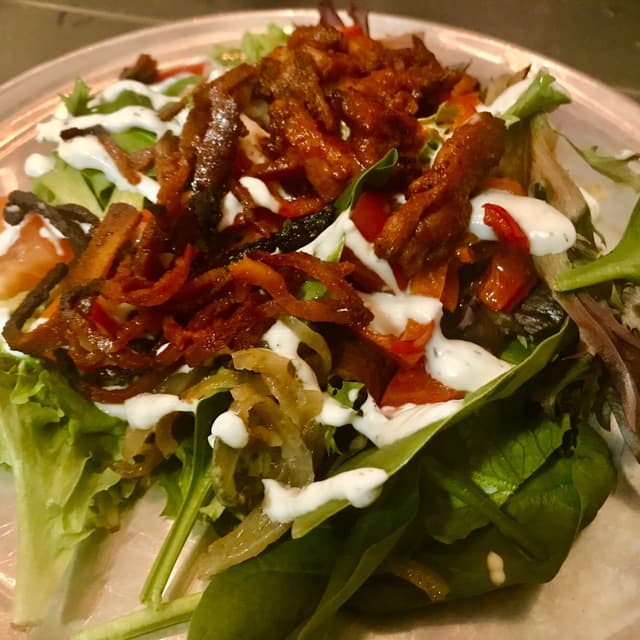 Foto del plato “BBQ Cobb Salad”