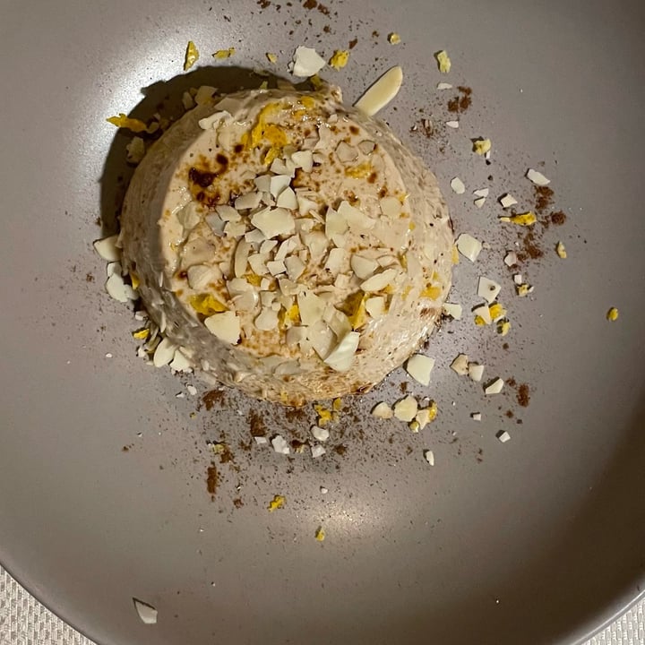 review photo of Ecosteria Parco Santi Angeli Panna Cotta Alla Liquirizia Con Scaglie Di Mandorla E Scorza Di Limone shared by @verdurine17 on 18 Oct 2022 - review