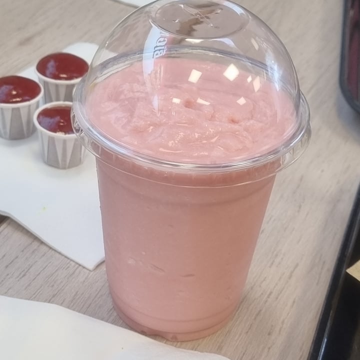 photo of MODROCKERS strawberry milkshake shared by @sunshineyum on  10 Jul 2022 - review
