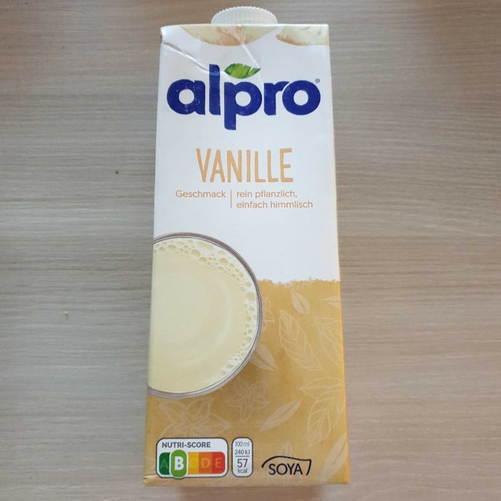 photo of Alpro Alpro Soya Vanille shared by @amelieeli on  09 Aug 2021 - review