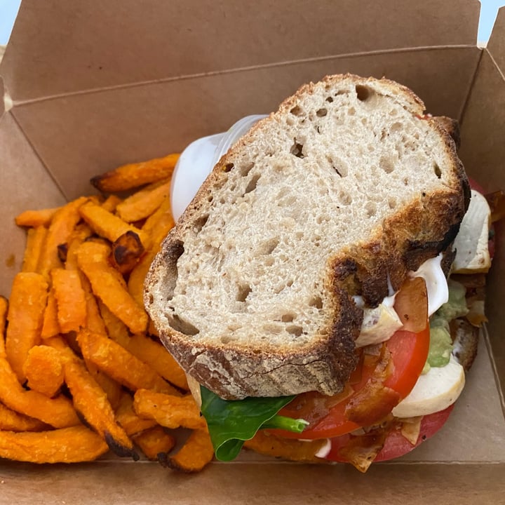photo of The Conscious Kitchen Vegan Club Sandwich shared by @saveg on  30 May 2022 - review