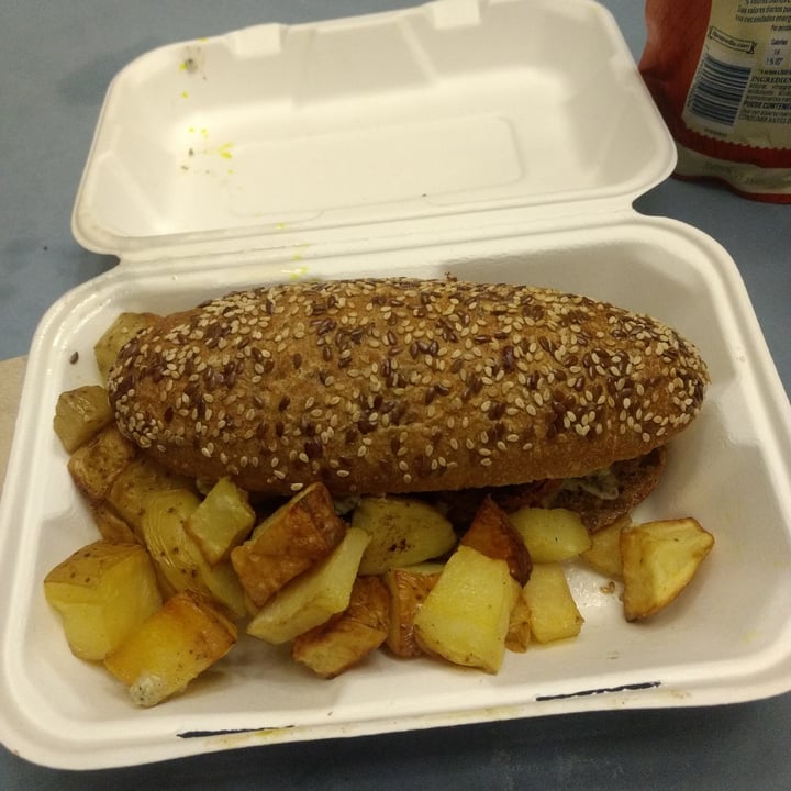 photo of Estilo Veggie Sandwich Nuevo Chori shared by @garbanz0 on  07 Nov 2020 - review