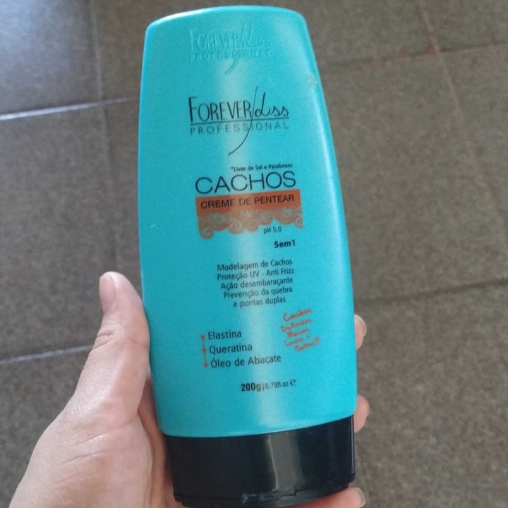 review photo of Forever liss Linha Cachos Forever Liss shared by @prilidia on 25 May 2022 - review