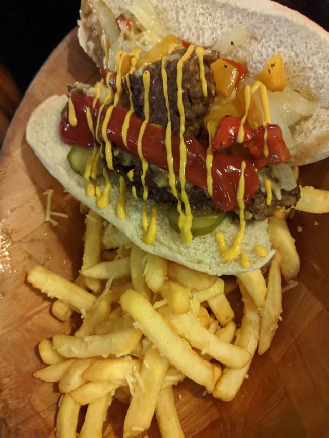 Foto del plato “Philly cheese Steak With Fries”