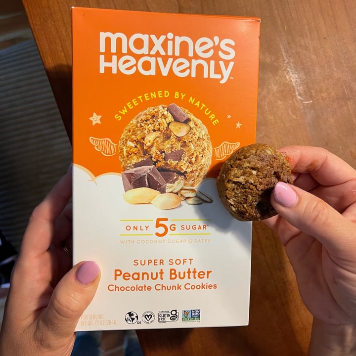 photo of Maxine’s Heavenly Peanut Butter Chocolate Chunk Cookies shared by @tanyalynn on  09 Aug 2022 - review